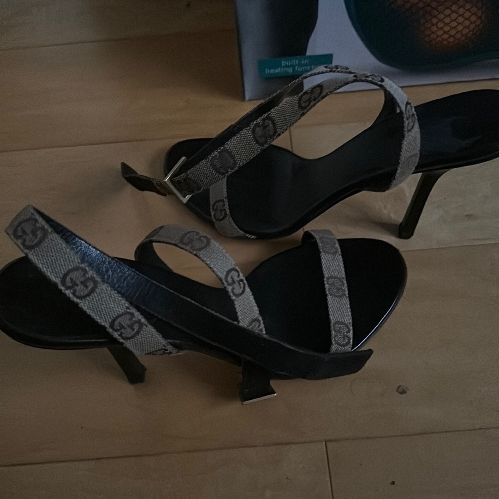 Gucci vintage heels
